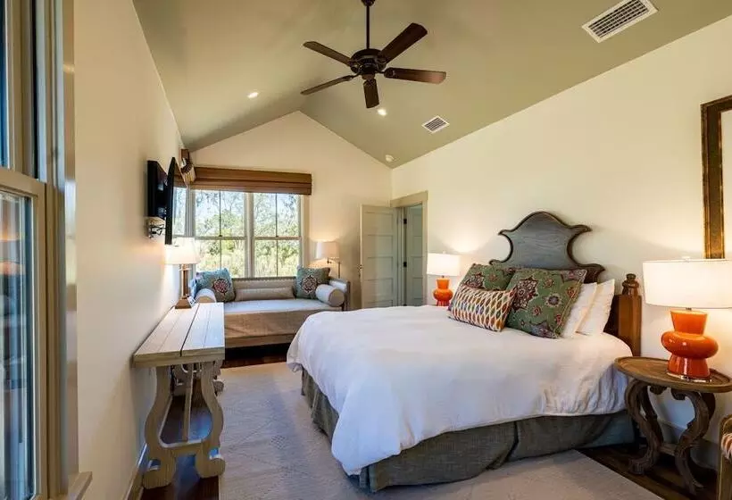 The Sandpiper Resort