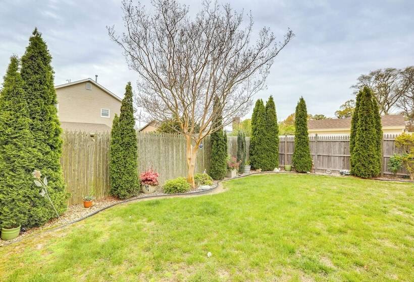 Villas Hideaway W/ Deck, Walk To Bay Beach!