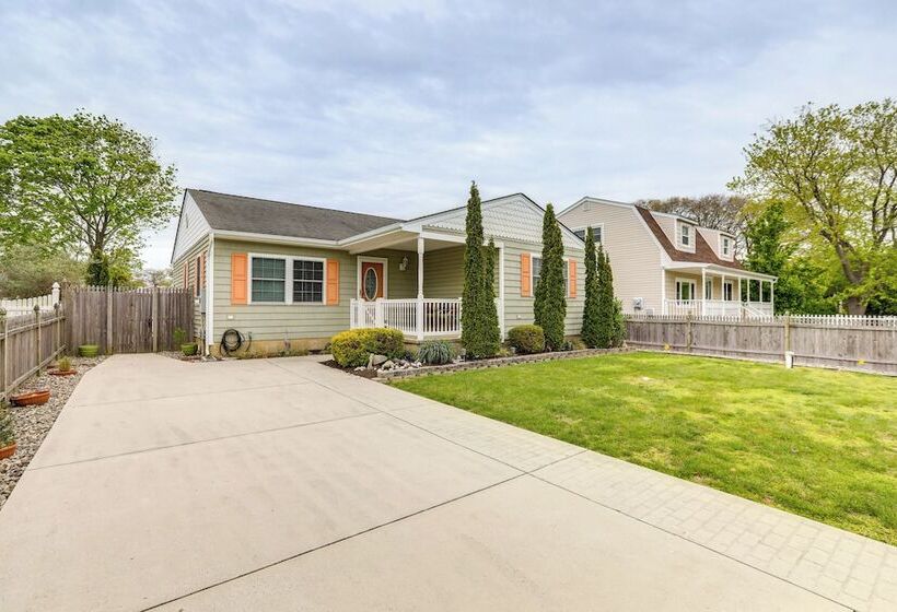 Villas Hideaway W/ Deck, Walk To Bay Beach!