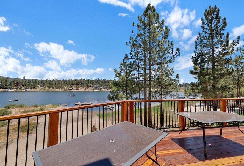 Cove Lakefront Chalet #2098