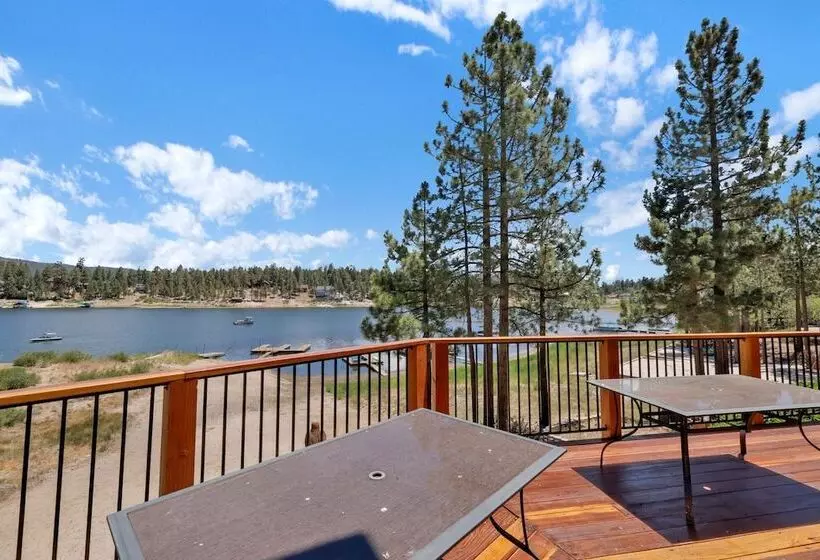 Cove Lakefront Chalet #2098
