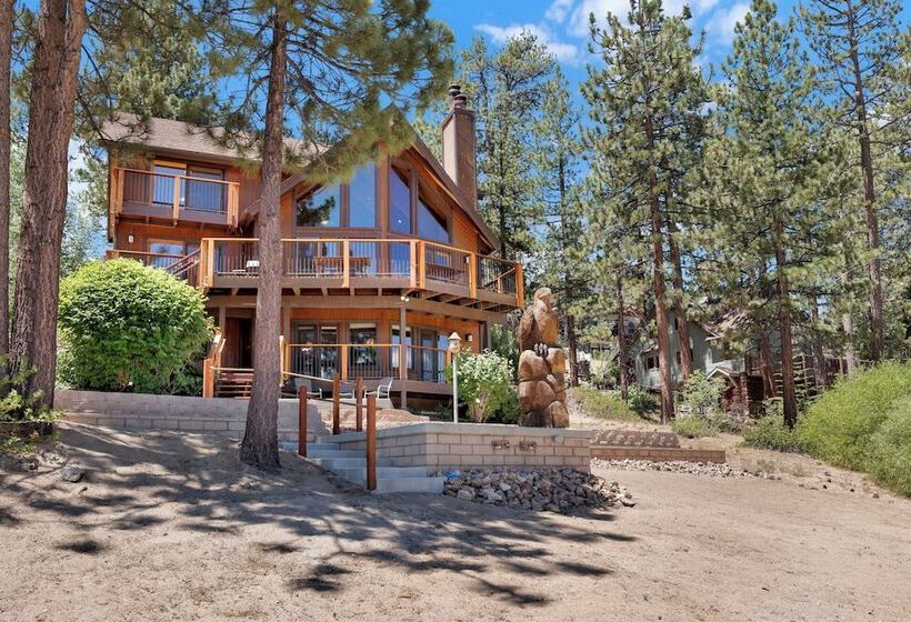 Cove Lakefront Chalet #2098