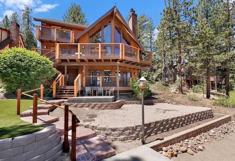 Cove Lakefront Chalet #2098