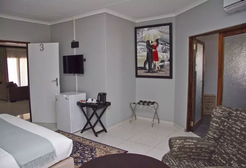 Dakarai B&b