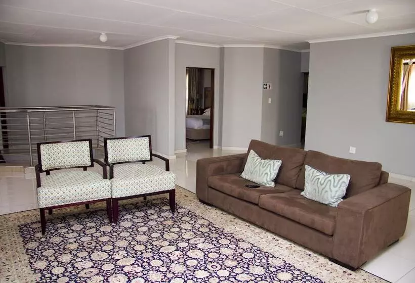 Dakarai B&b