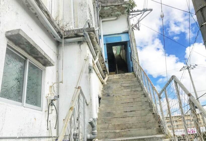 Guest House Love&peace!!   Hostel