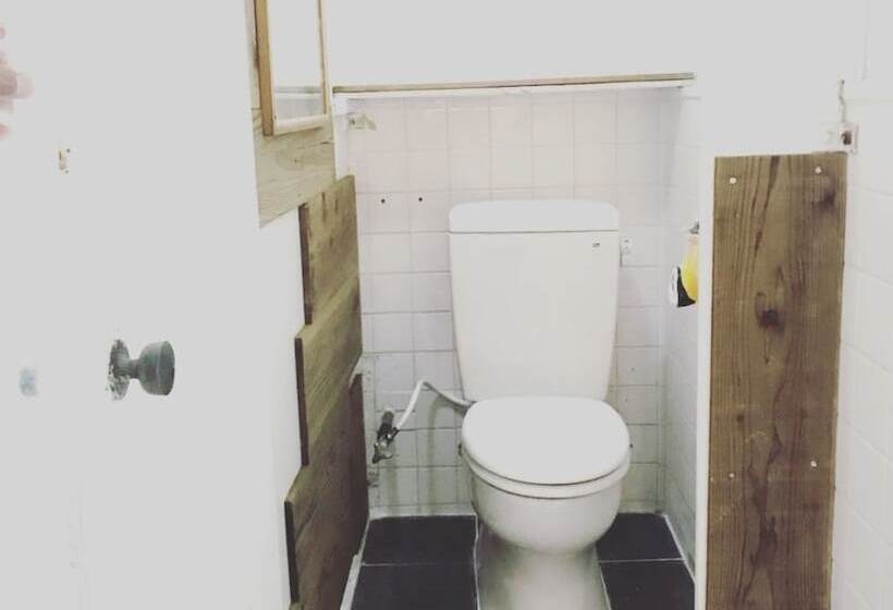 Guest House Love&peace!!   Hostel