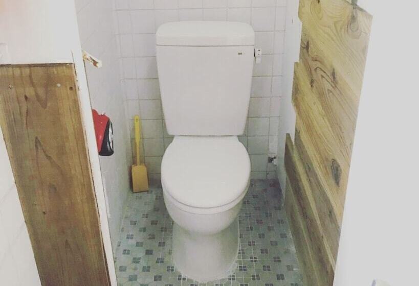 Guest House Love&peace!!   Hostel