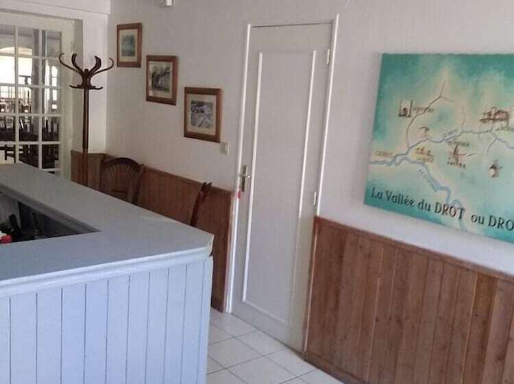 فندق L Auberge Du Drot