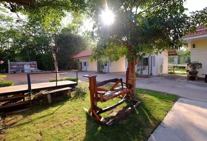 ホテル Prompong Resort Mukdahan