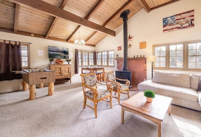 호텔 Shay Meadows Ranch And Resort #1999