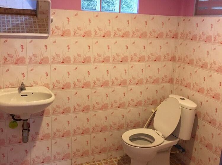 Hotel Tam Pang Beach Resort