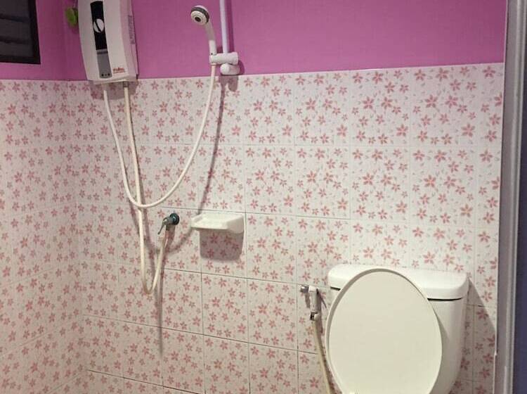 Hotel Tam Pang Beach Resort