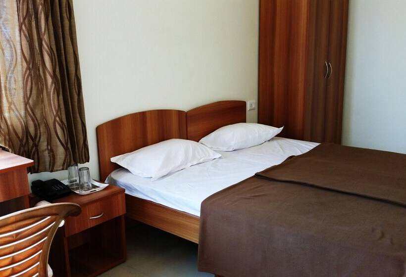 Pensão Gomes Pousada Guest House