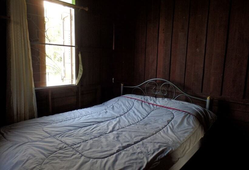 Пансион Pirates Cove Bar And Restauant