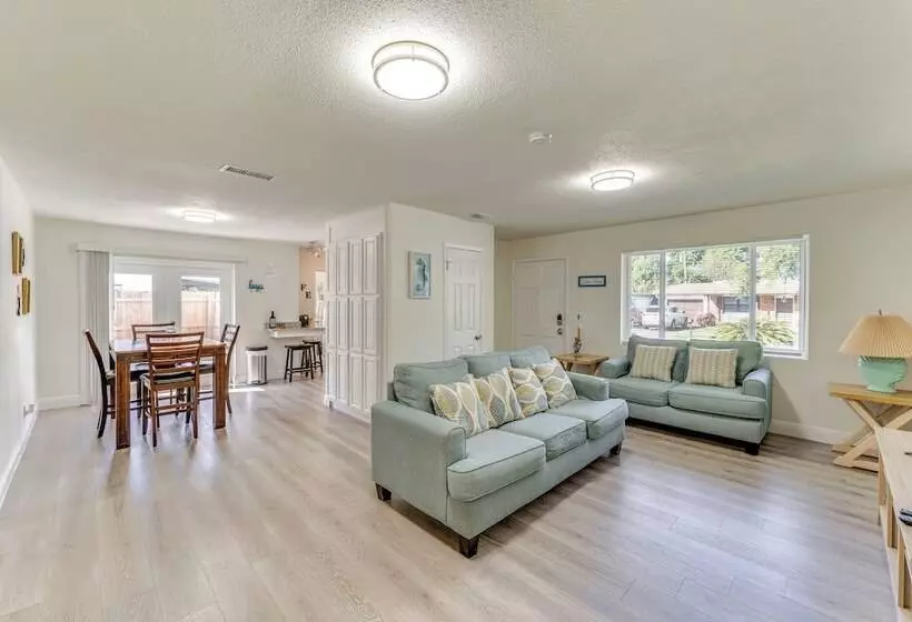 Game Room, Private Pool: South Daytona Home!