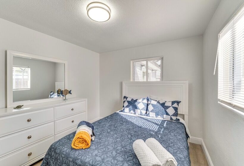 Game Room, Private Pool: South Daytona Home!