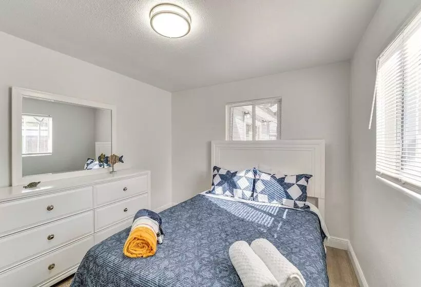 Game Room, Private Pool: South Daytona Home!