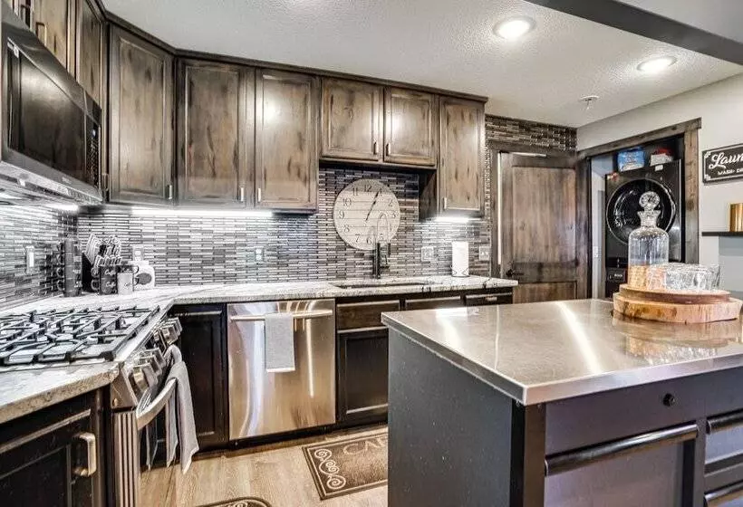 Fire Pit + Dock: Lakefront Cabin In Zimmerman!