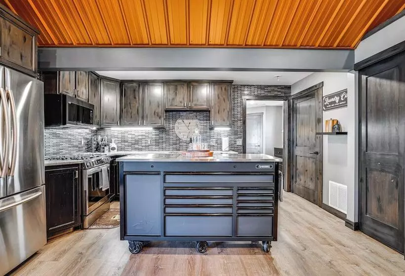 Fire Pit + Dock: Lakefront Cabin In Zimmerman!