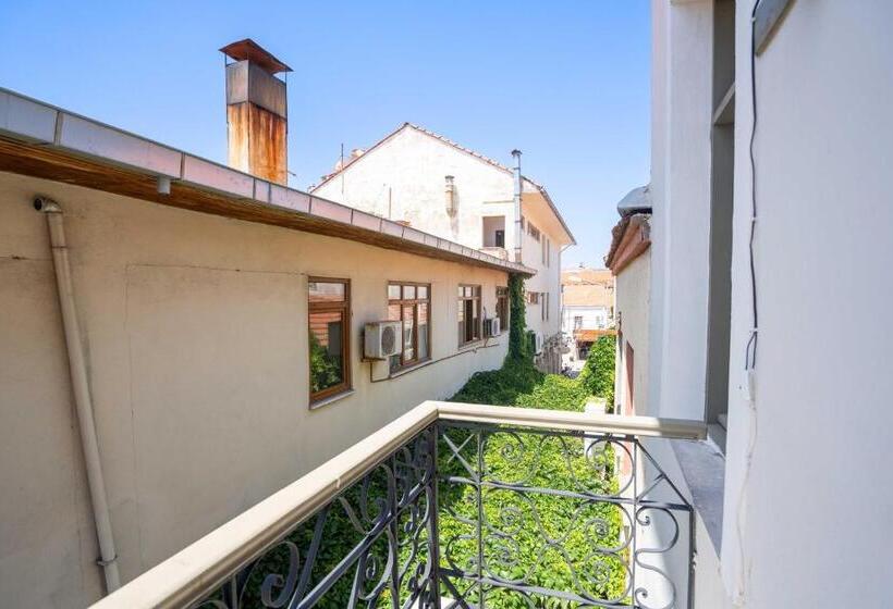 هتل Latibule özel Guest House