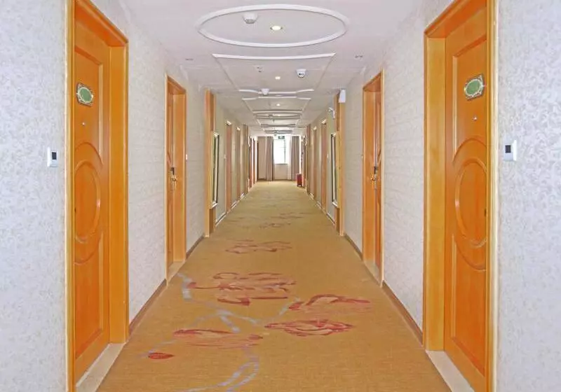Vienna Hotel Shantou Longhu South Taishan Road
