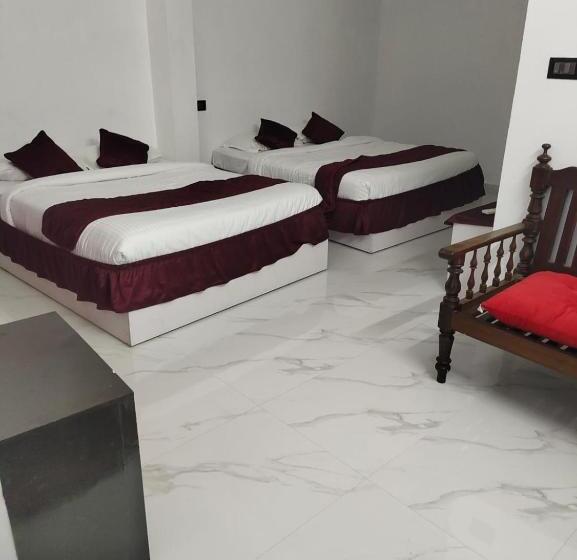 בית מלון כפרי Greenwoods Farm House