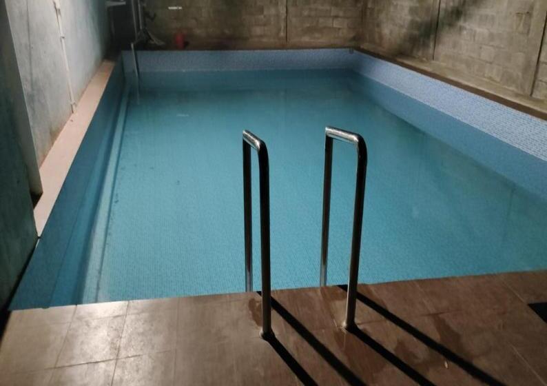 בית מלון כפרי Greenwoods Farm House