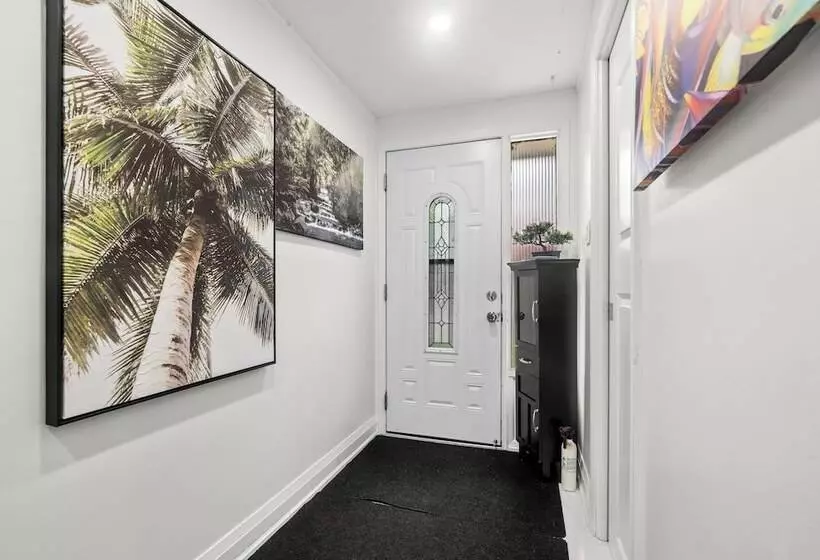 Majatalo Globalstay Rooming House In Scarborough