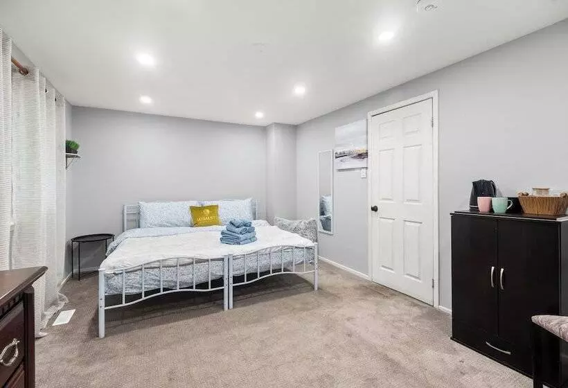 Majatalo Globalstay Rooming House In Scarborough