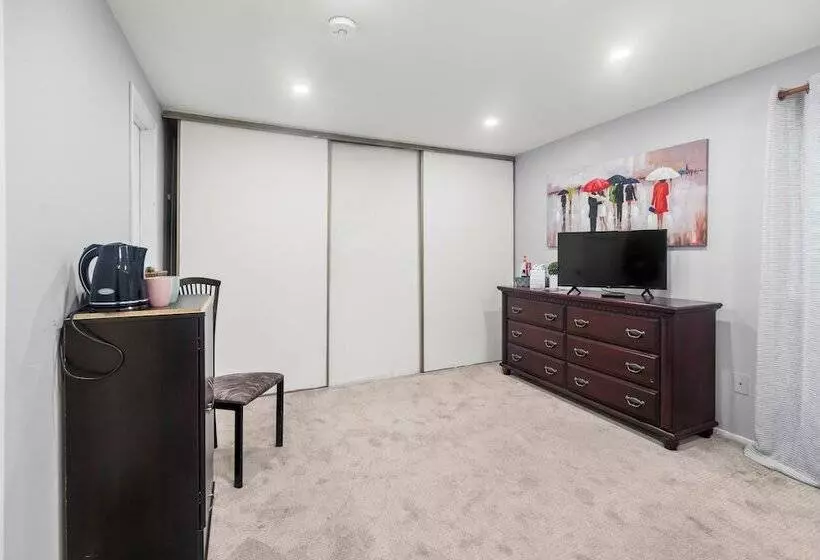 Majatalo Globalstay Rooming House In Scarborough