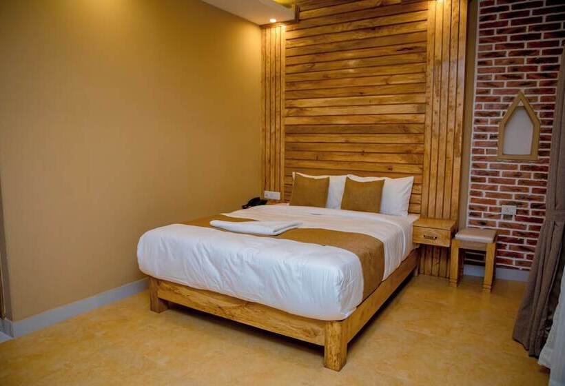 هتل Matina Suites