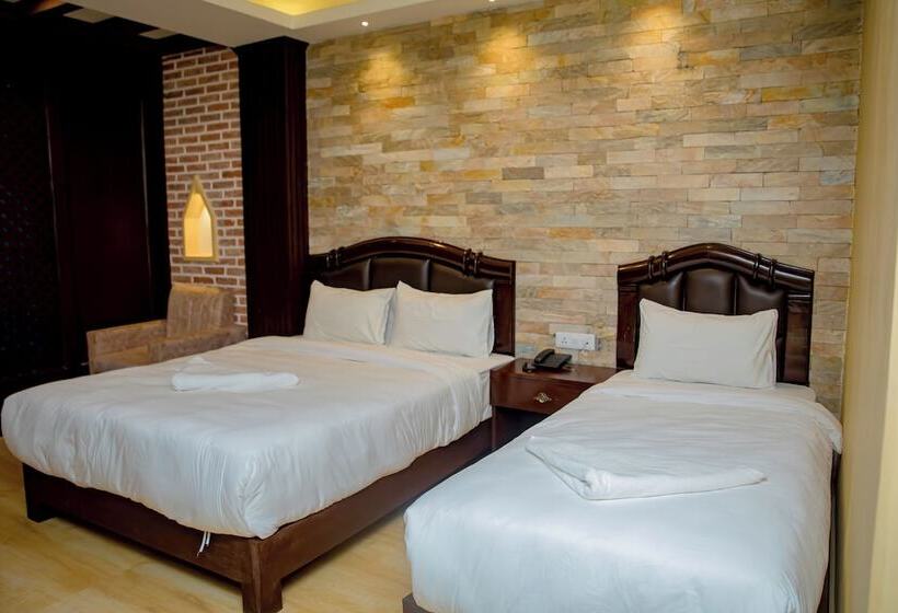 هتل Matina Suites