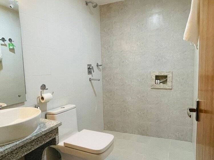 هتل Matina Suites