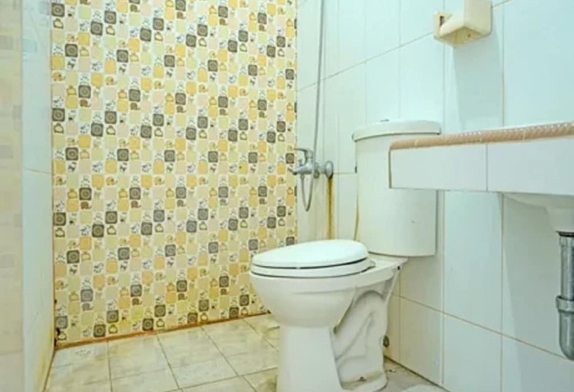 Oyo 94038 Hotel Jahip Syariah