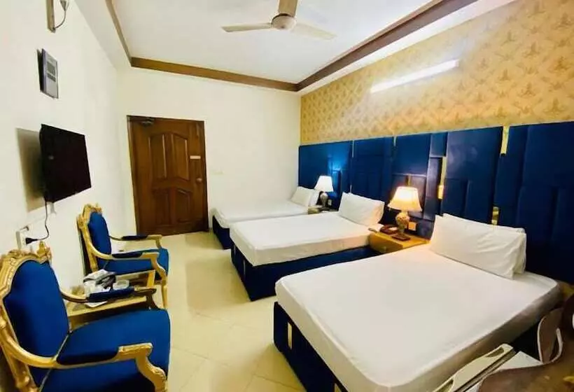 Hotel B R Lounge