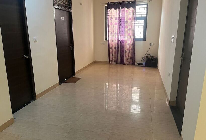 בית מלון כפרי Cleo Elegance Rooms & Banquet