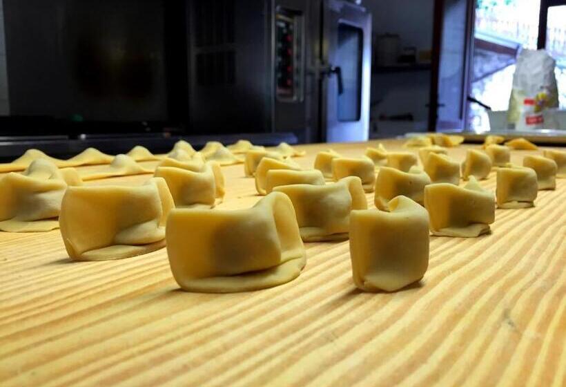 בית מלון כפרי Le Pinete