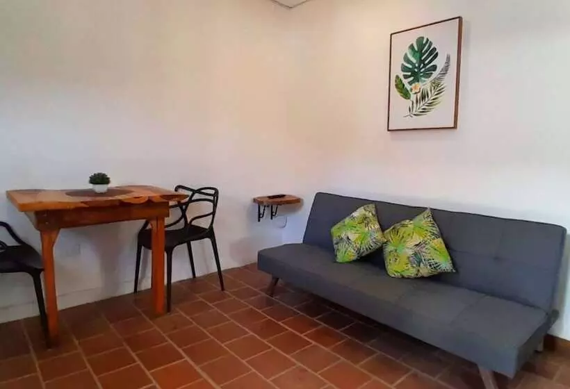 ペンション Casa Blanca