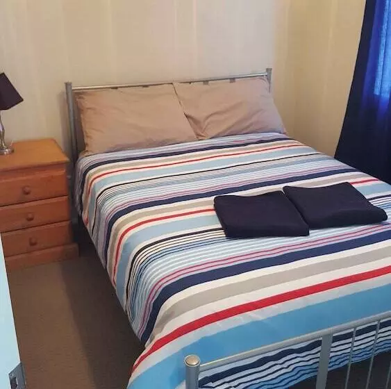 Lomakeskus Browns Rocks Caravan Park