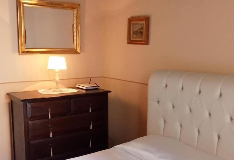 تختخواب و صبحانه Maison Barriera Luxury Suites Salerno City Center