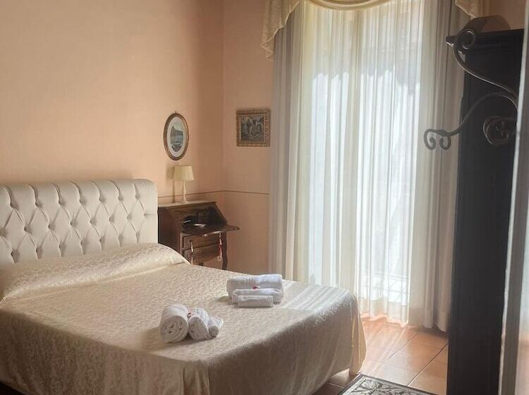 تختخواب و صبحانه Maison Barriera Luxury Suites Salerno City Center