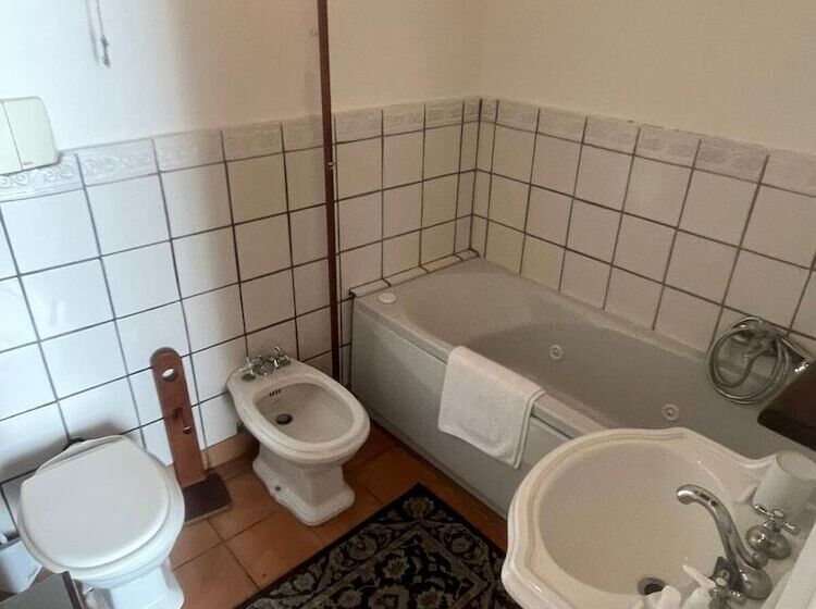 تختخواب و صبحانه Maison Barriera Luxury Suites Salerno City Center