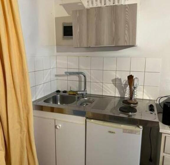 European District Hostel