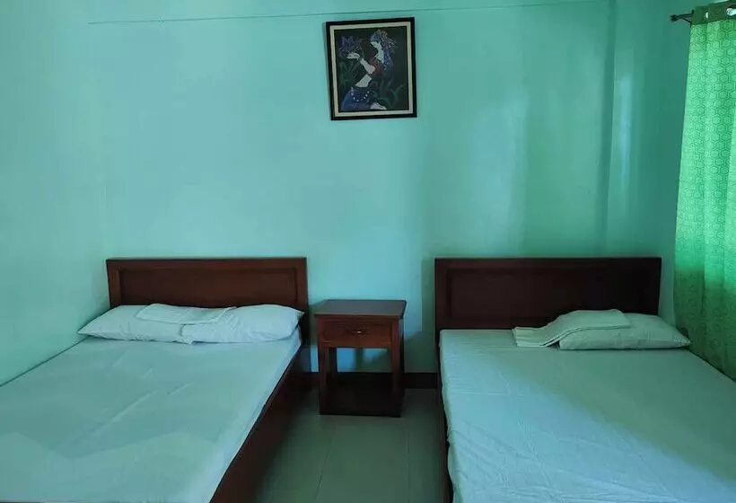 Hotelli Awel Seashore Inn Near Surf Spot