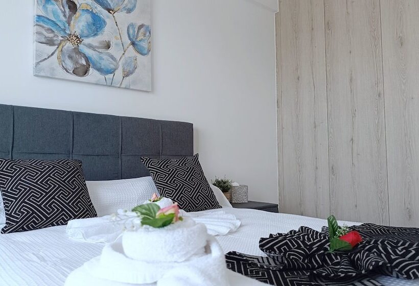 Larvella Estia Luxury Suites