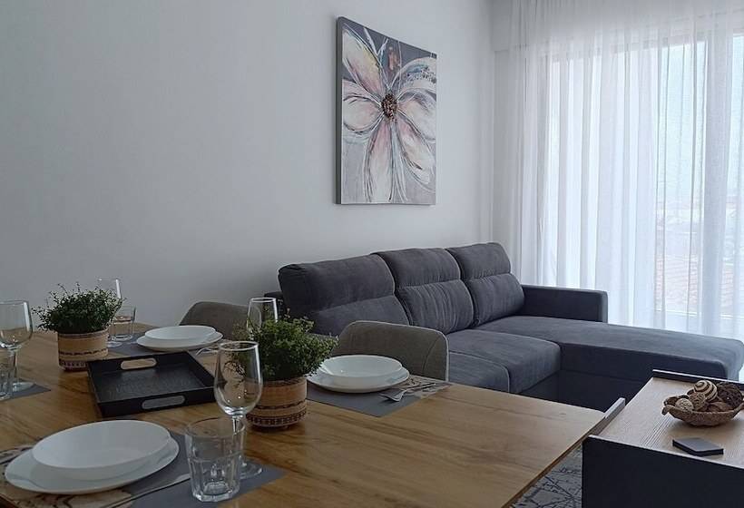 Larvella Estia Luxury Suites