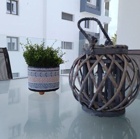 Larvella Estia Luxury Suites