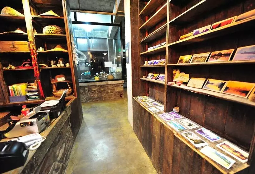 ユースホステル Yangshuo Sudder Street Guesthouse