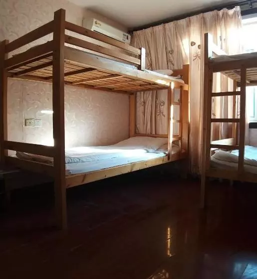 Makerhouse Hostel